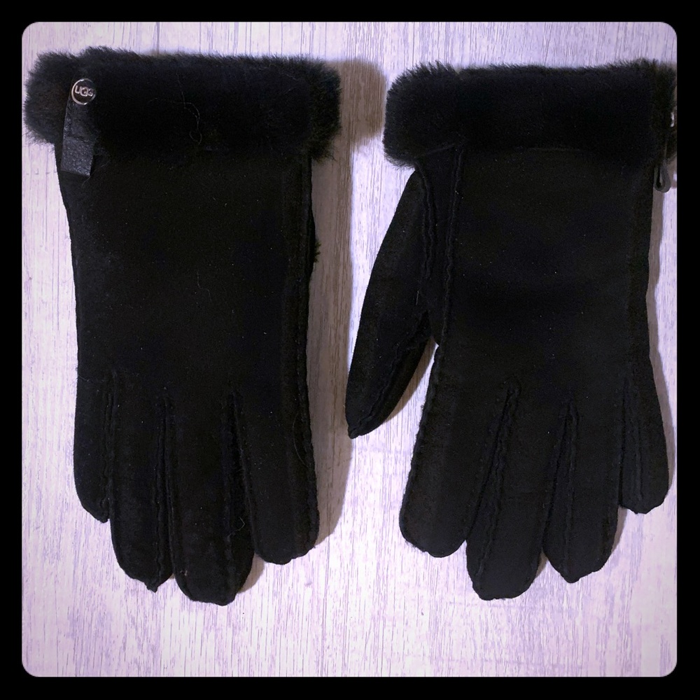Ugg suede gloves